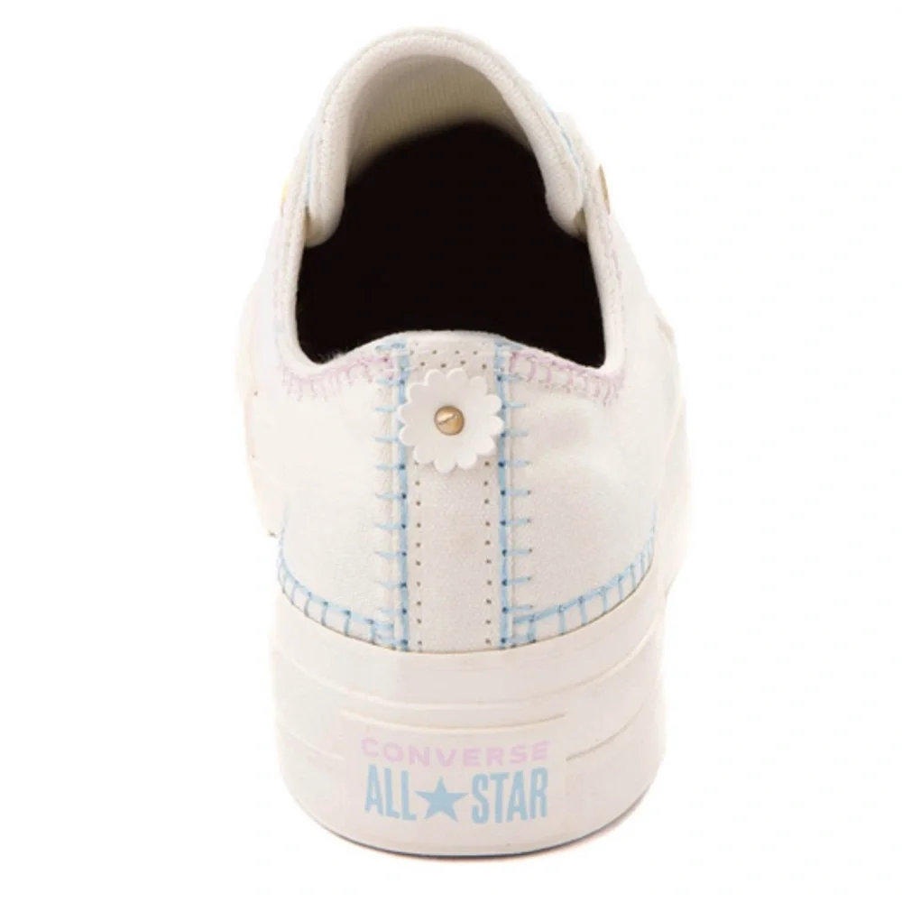 Chuck Taylor All Star Lift Stitch Sitch Low Egret/Sky Women’s size 8 NEW!!!